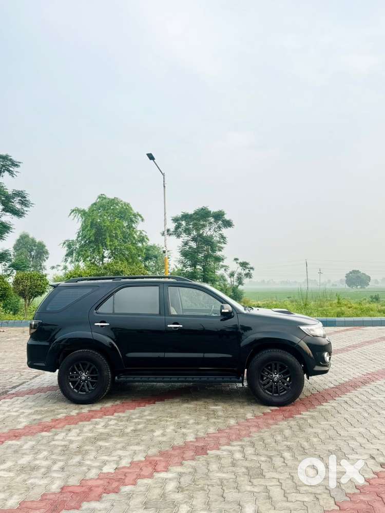 2015 Toyota Fortuner 4x2 Manual
