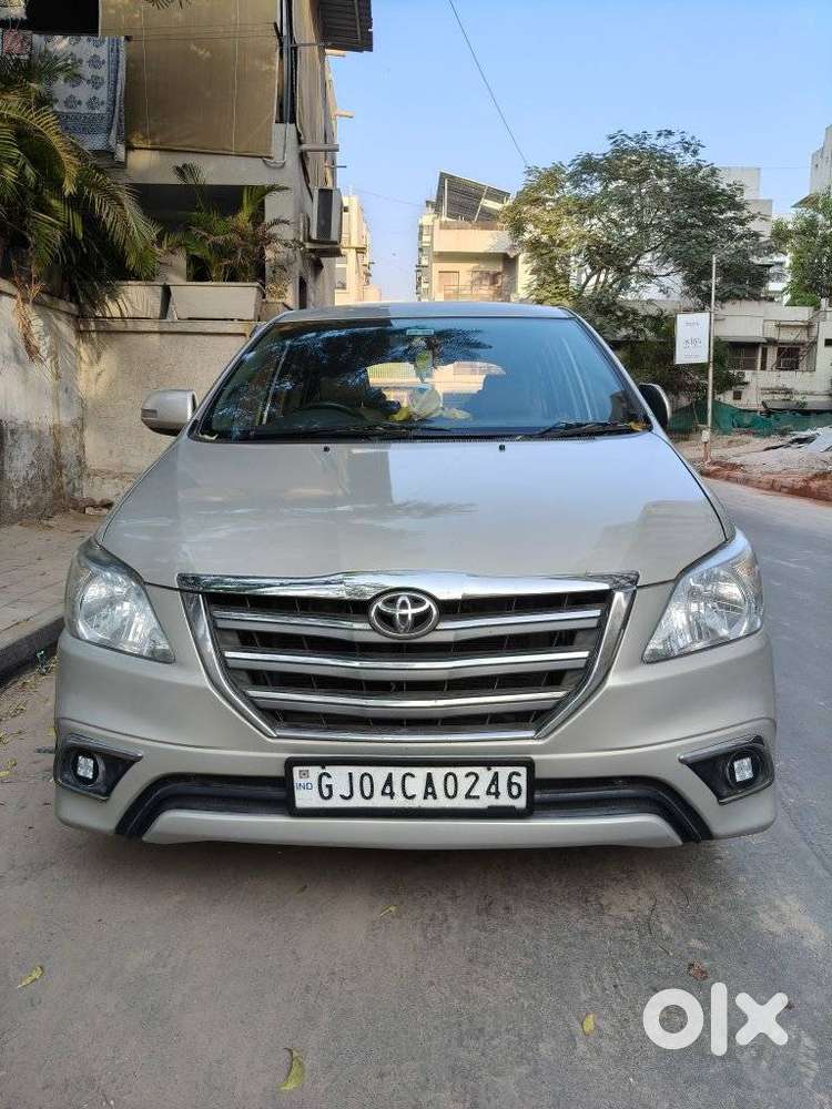 Toyota Innova 2.5 V 8 Str, 2013, Diesel