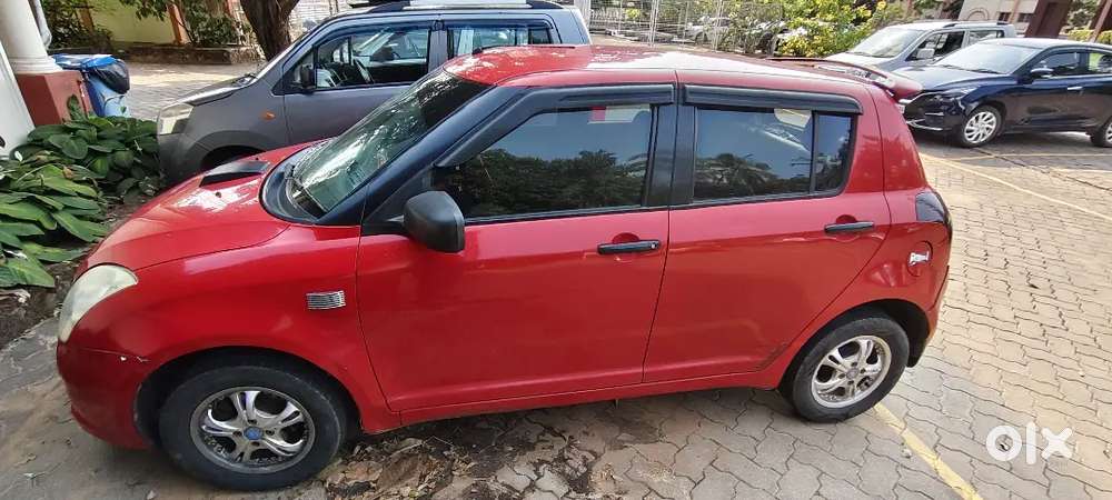 Maruti Suzuki Swift 2006 Vxi  Petrol 130000 Km Driven