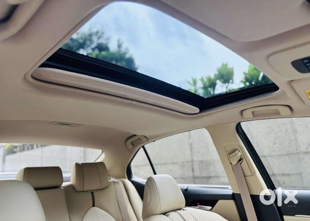 Toyota Camry Hybrid, 2024, Petrol