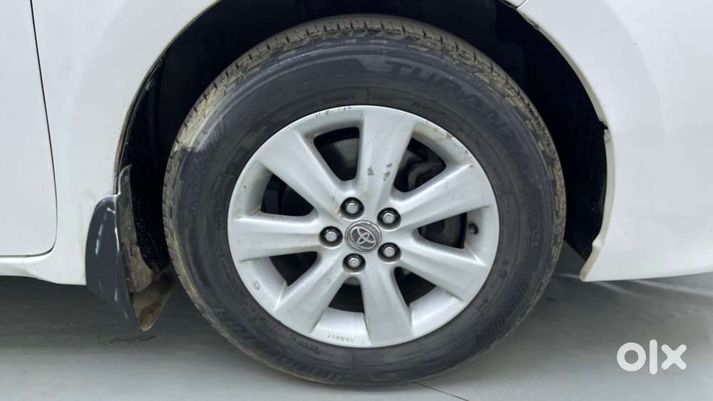 Toyota Corolla Altis G At, 2015, Petrol