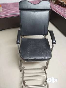 Olx beauty parlour chair near online me