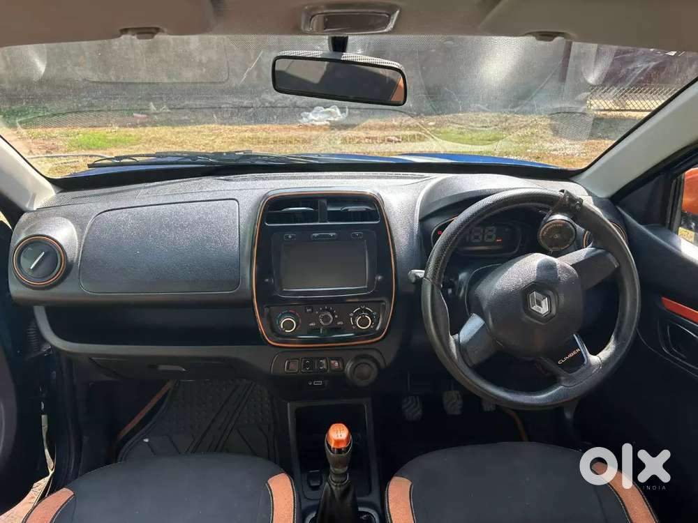 Kwid Climber Rxt Top Model Back Camera Less Driven Non Accidental