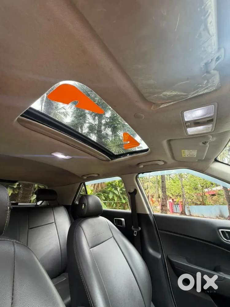 Hyundai Venue 2020 Petrol Well Maintained