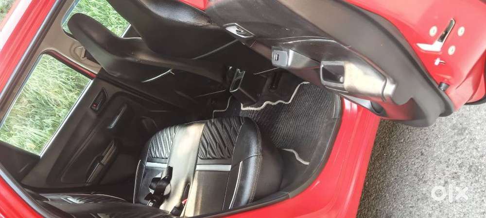 Maruti Suzuki Swift Lxi Optional-o, 2024, Petrol
