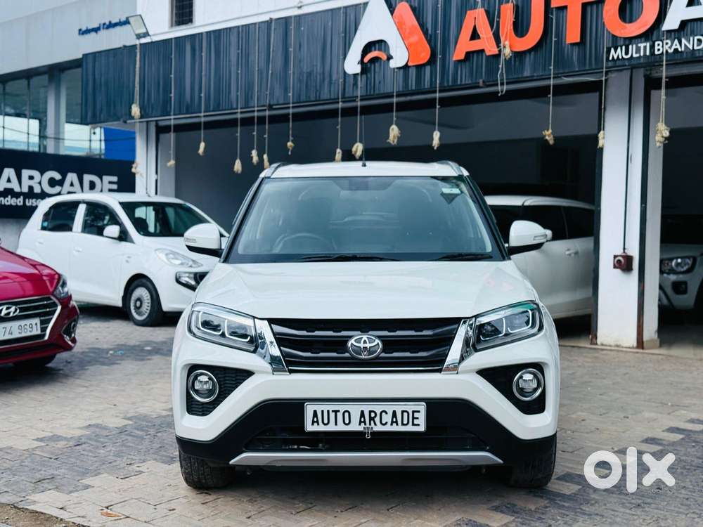 Toyota Urban Cruiser 1.5 Premium Grade Dual Tone Mt, 2022, Petrol