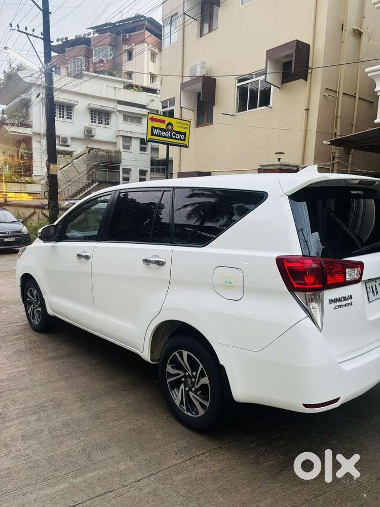 Toyota Innova Crysta 2.4 G Mt, 2022, Diesel
