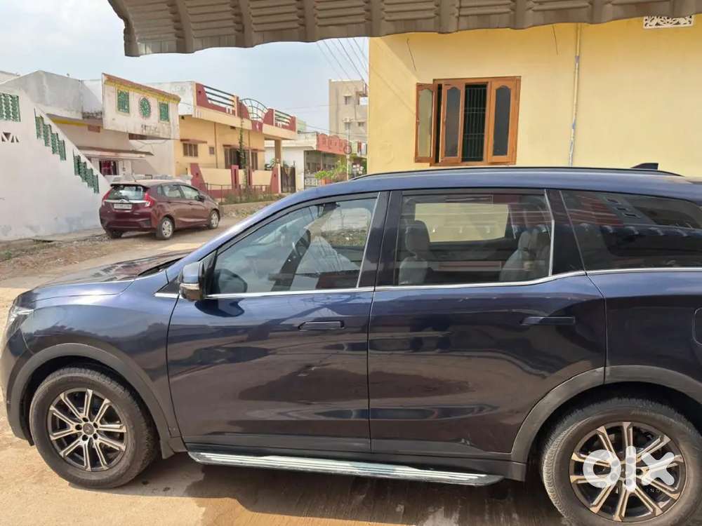 Mahindra Xuv700 2021 Diesel Well Maintained