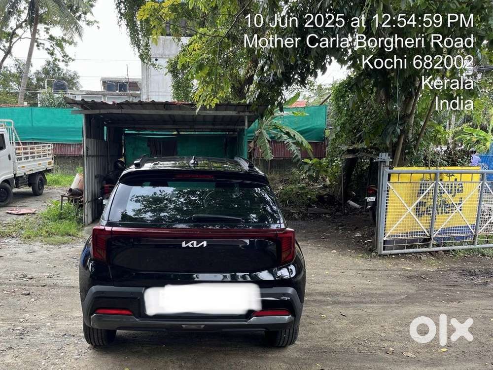 2024 Kia Automatic Petrol 10000 Km