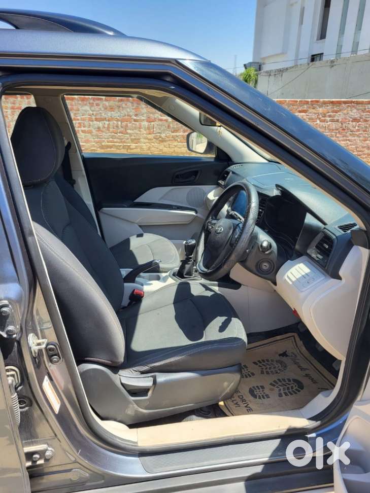 Mahindra Xuv300 W6 Diesel, 2022, Diesel