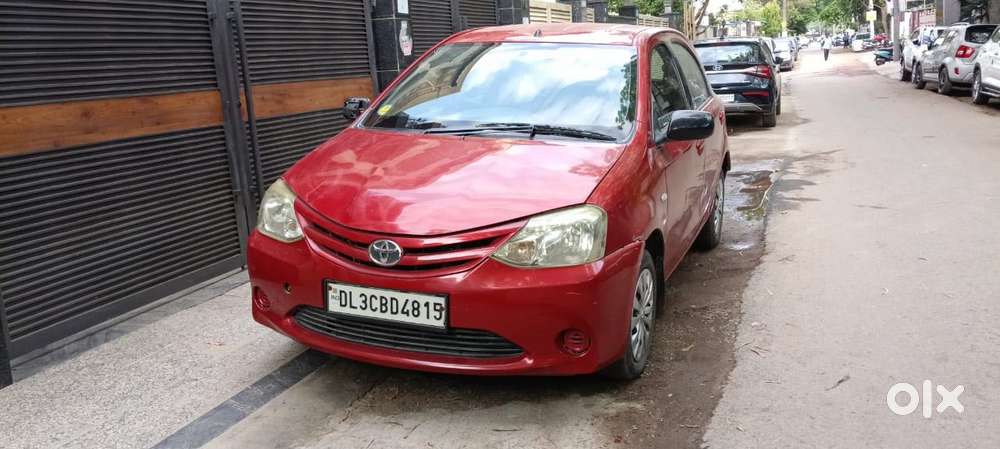 Toyota Etios Liva 2011-2012 G, 2011, Petrol