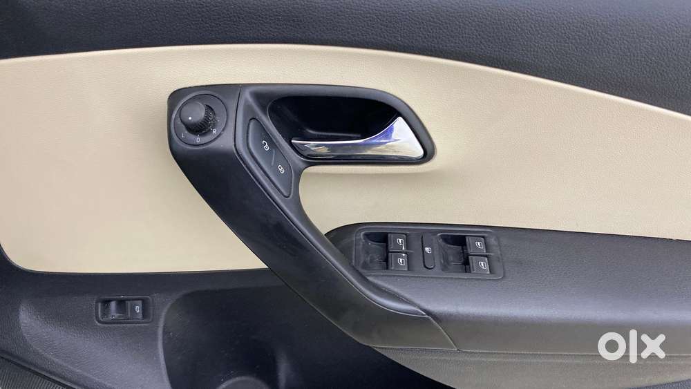 Skoda Rapid 1.6 Mpi At Style, 2017, Petrol