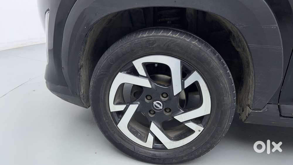 Nissan Magnite 1.0 Xv Premium Turbo Cvt (o), 2023, Petrol