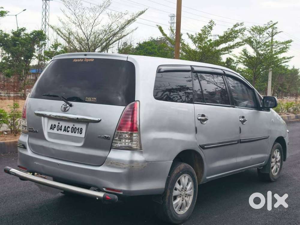Toyota Innova 2.5 Ev Ps 8 Str Bs-iii, 2009, Diesel