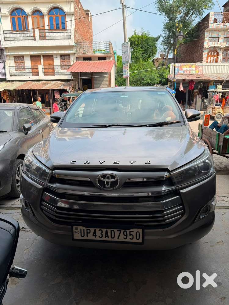Toyota Innova Crysta 2017 Diesel Well Maintained