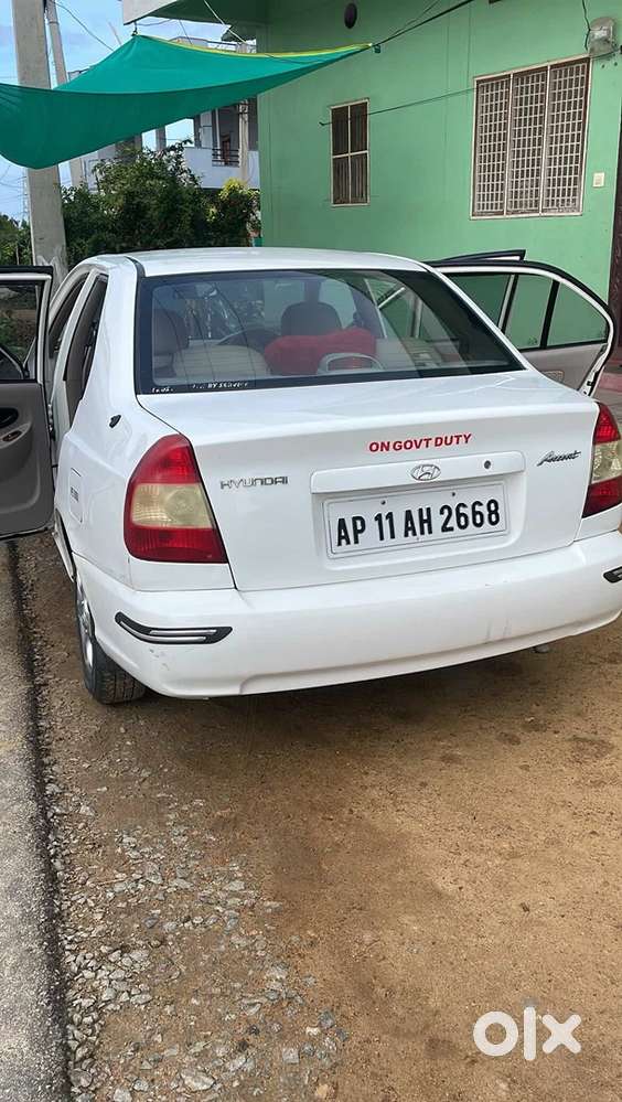 Hyundai Accent Petrol 2010
