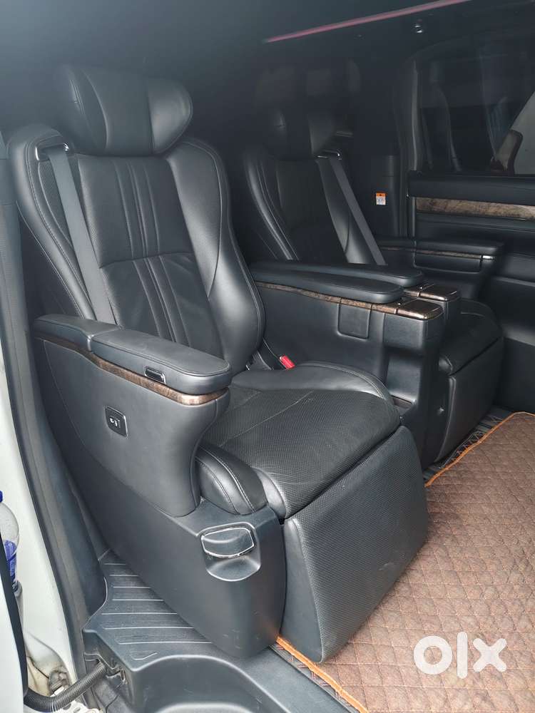 Toyota Vellfire 2.5 Hybrid, 2022, Petrol
