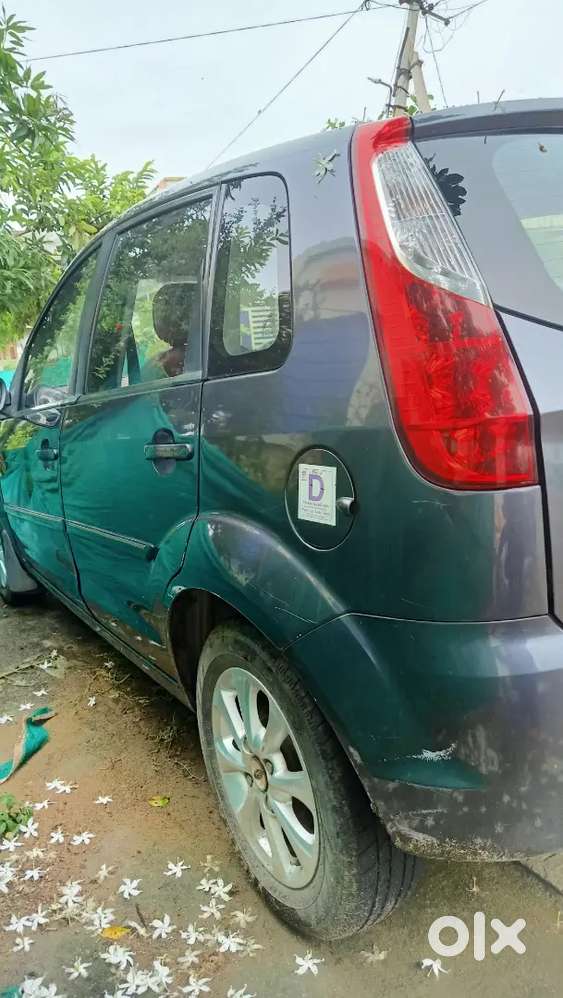 Ford Figo 2010 Diesel Well Maintained Top End Car.