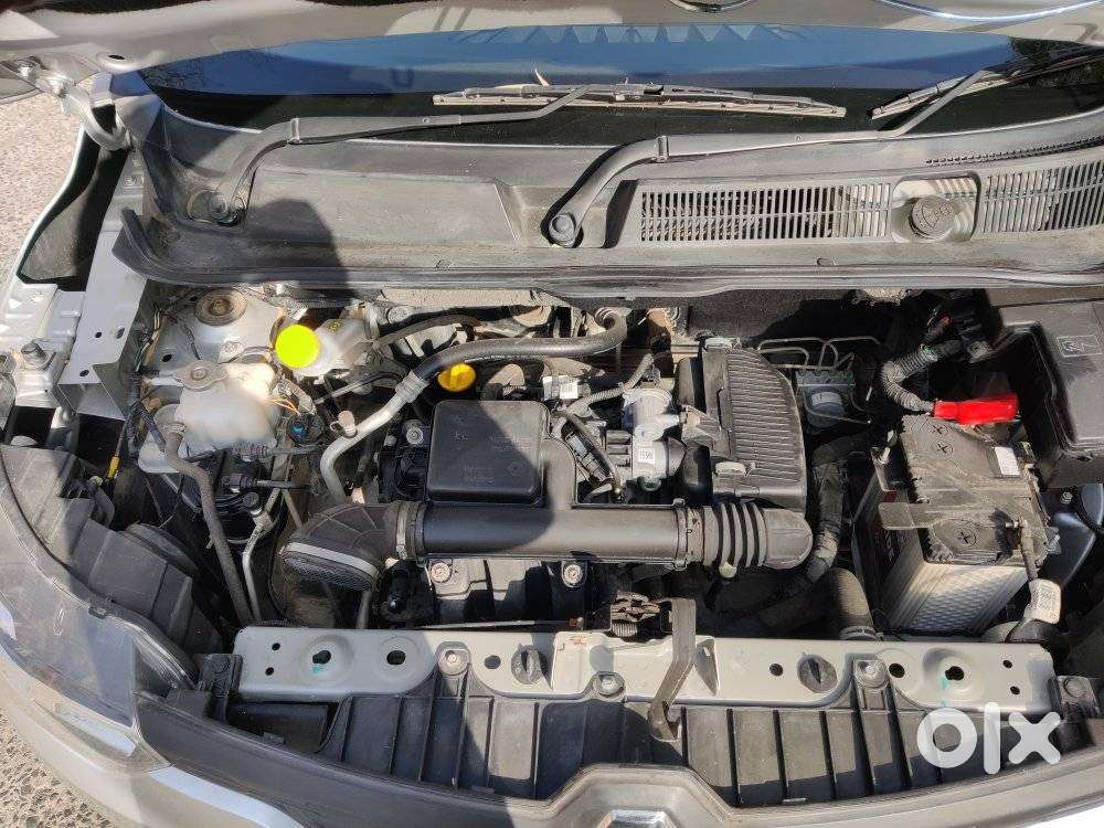 Renault Triber Rxl, 2022, Petrol