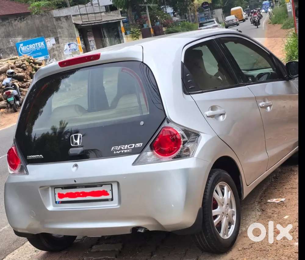 Honda Brio 2013 Petrol 76000 Km Driven