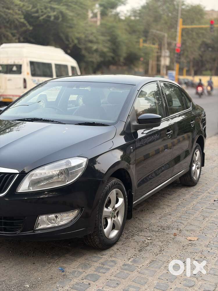 Skoda Rapid 1.6 Mpi Ambition, 2013, Petrol