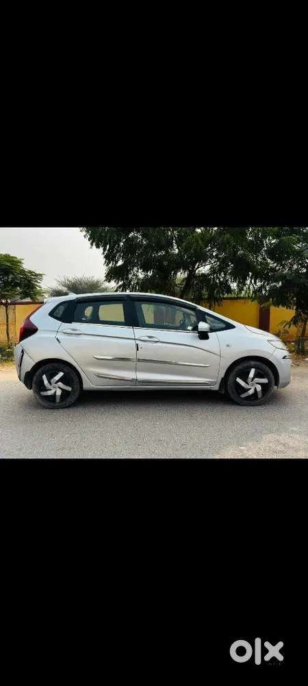 Honda Jazz 2016 Diesel Well Maintained
