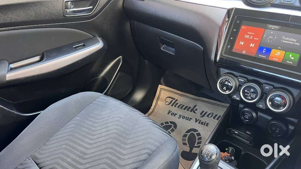 Showroom-condition, Accident-free Maruti Suzuki Swift Zxi