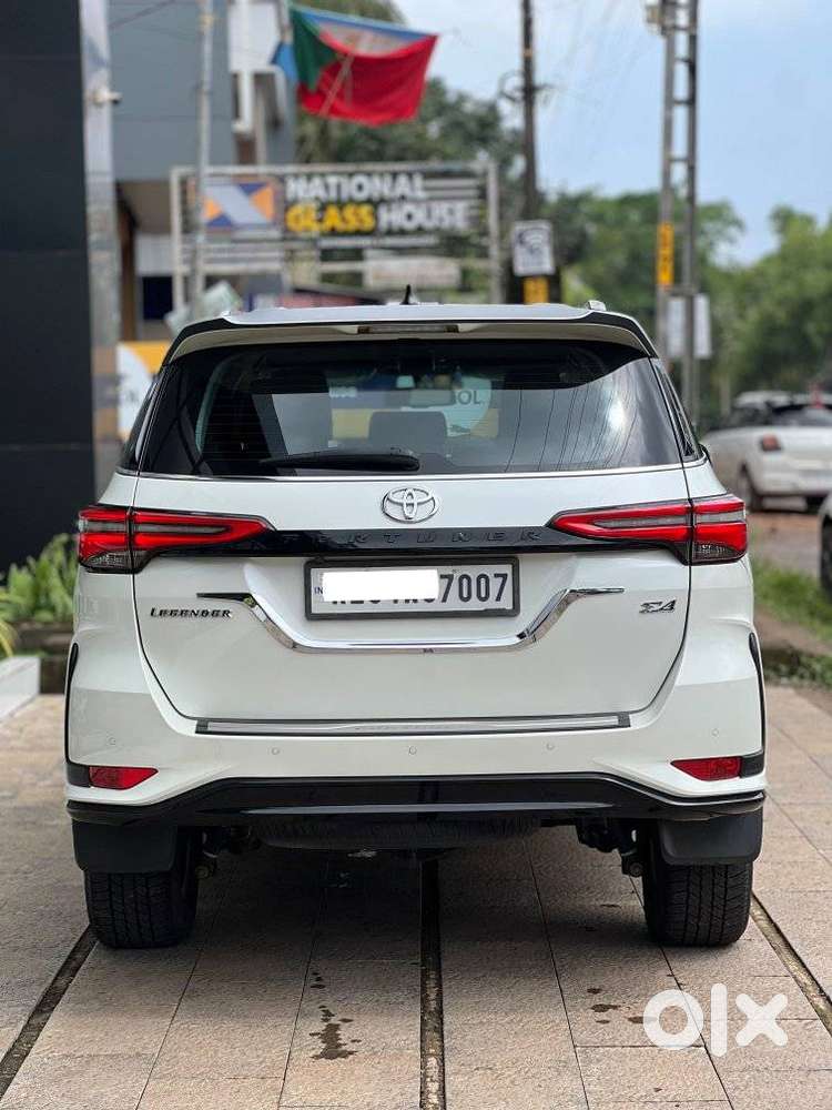 Toyota Fortuner Legender 4x4 At 2.8, 2022, Diesel