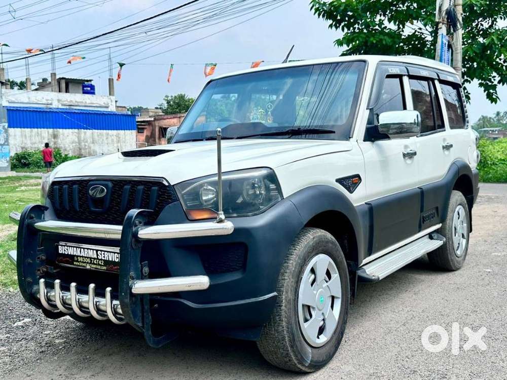 Mahindra Scorpio S4 Plus 9s, 2014, Diesel