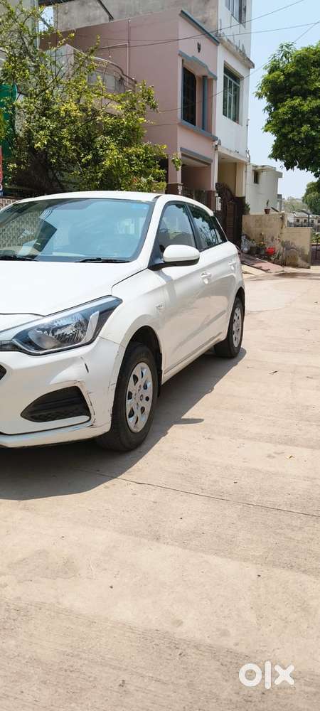Hyundai I20 Petrol Cvt Magna Executive, 2018, Petrol
