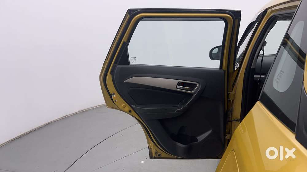 Maruti Suzuki Vitara Brezza Zdi, 2017, Diesel