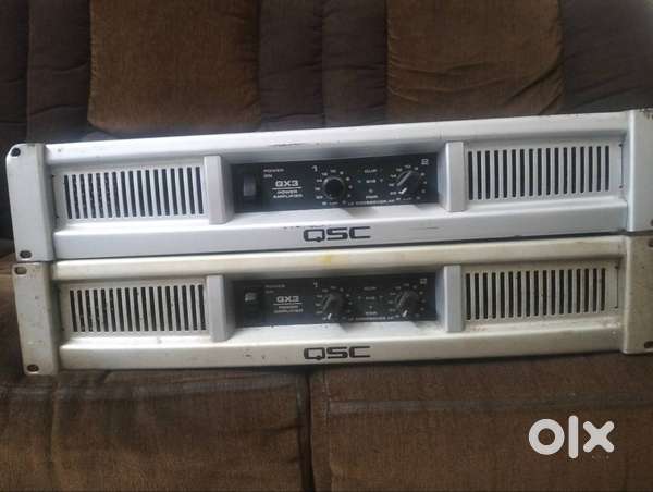 Qsc Q3 450 watts XLR coaxial stereo power amplifier
