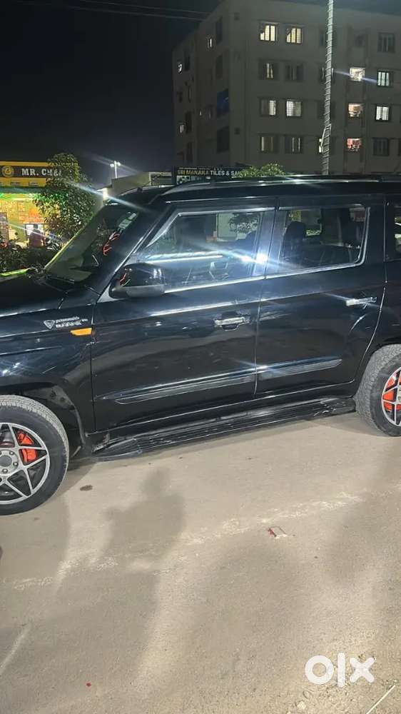 Mahindra Tuv 300 2017