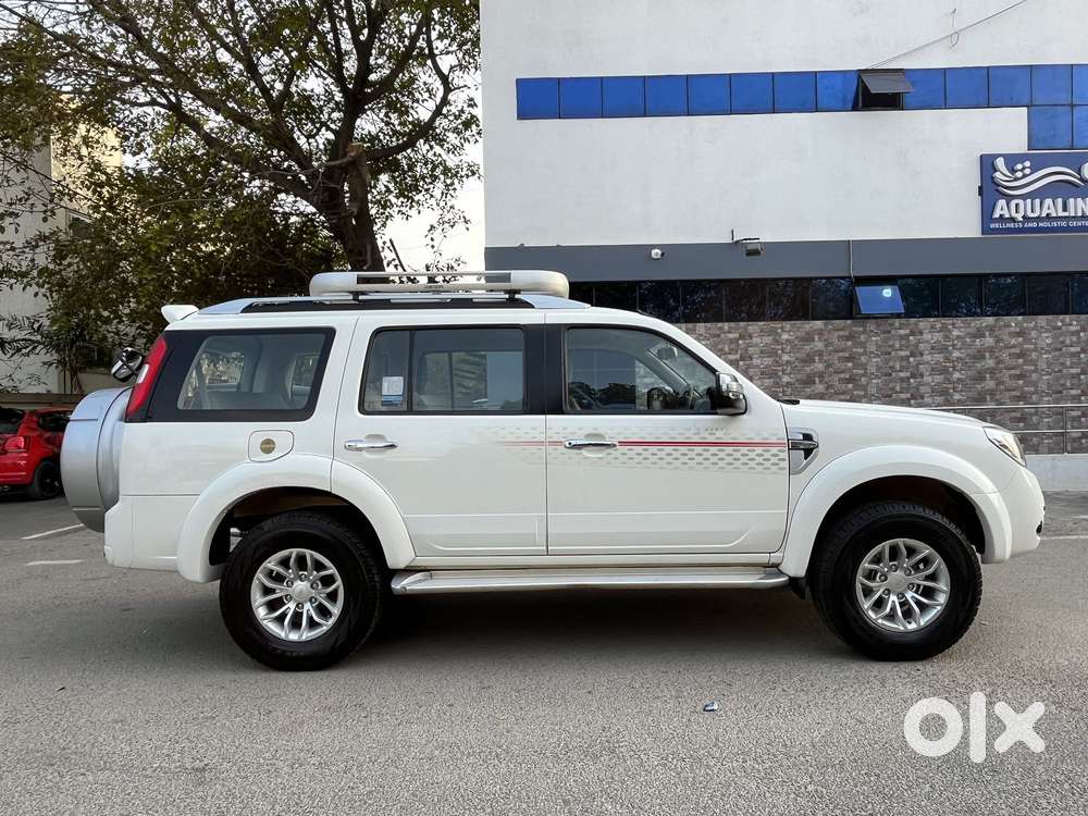 Ford Endeavour 3.2 Titanium At 4x4, 2014, Petrol