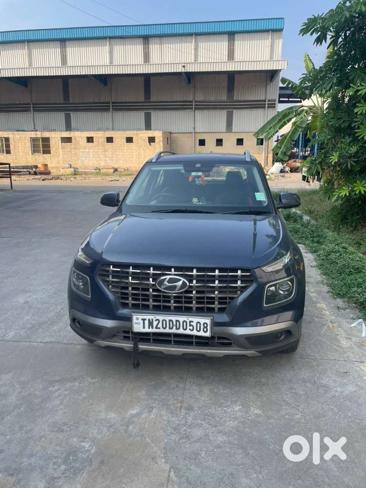 Hyundai Venue Petrol 2022