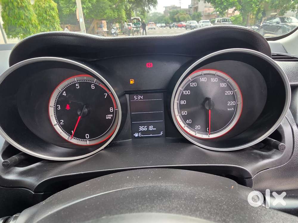 Maruti Suzuki Swift Vxi + Manual, 2021, Petrol