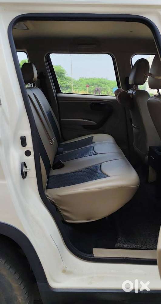 Mahindra Bolero Neo N8, 2023, Diesel