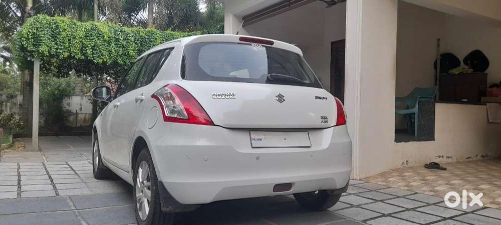Maruti Suzuki Swift 2012 Diesel 289000 Km Driven
