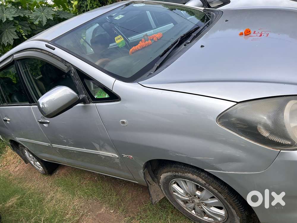 Toyota Innova Diesel 2011