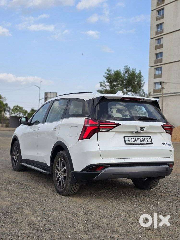 Mahindra Xuv700 2.2 Ax 7 Diesel At Str, 2023, Diesel