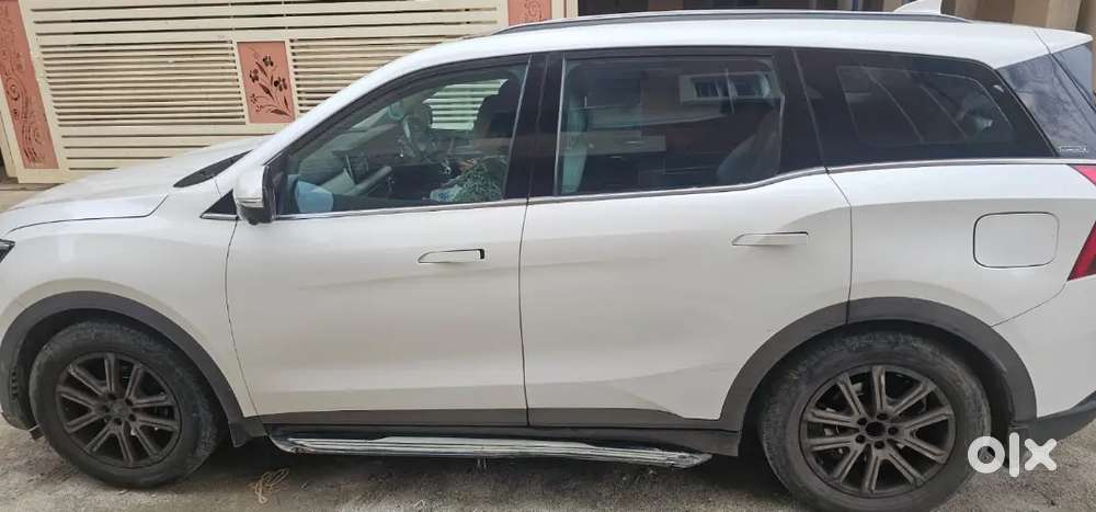 Mahindra XUV700 Diesel 2022