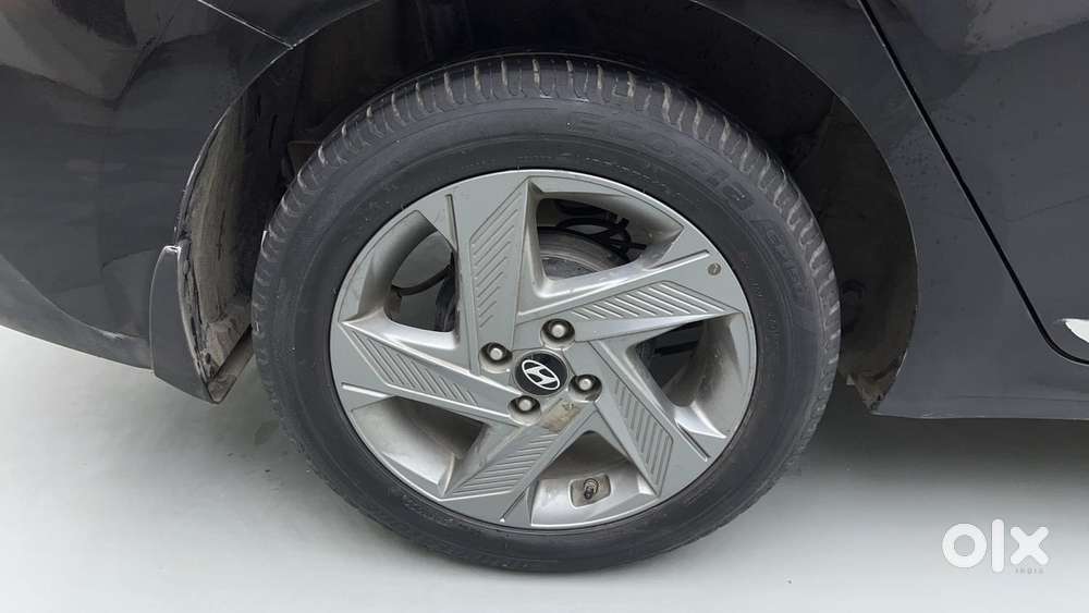 Hyundai Verna 1.5 Sx Ivt, 2022, Petrol