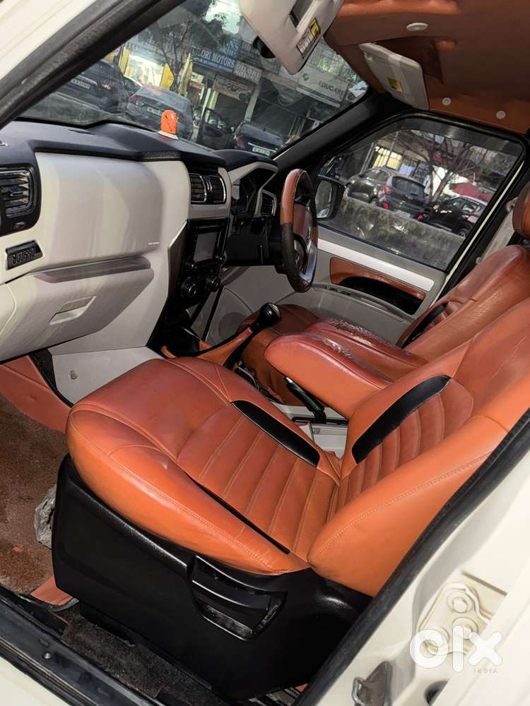 Mahindra Scorpio S10, 2017, Diesel