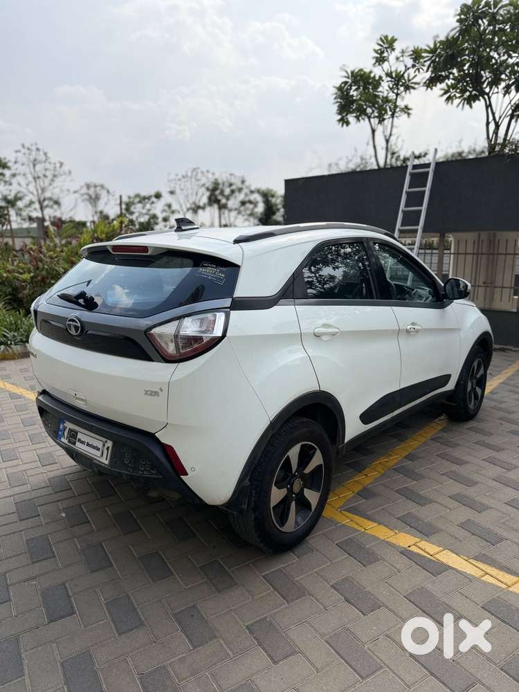 Tata Nexon 1.2 Revotron Xza Plus, 2019, Petrol