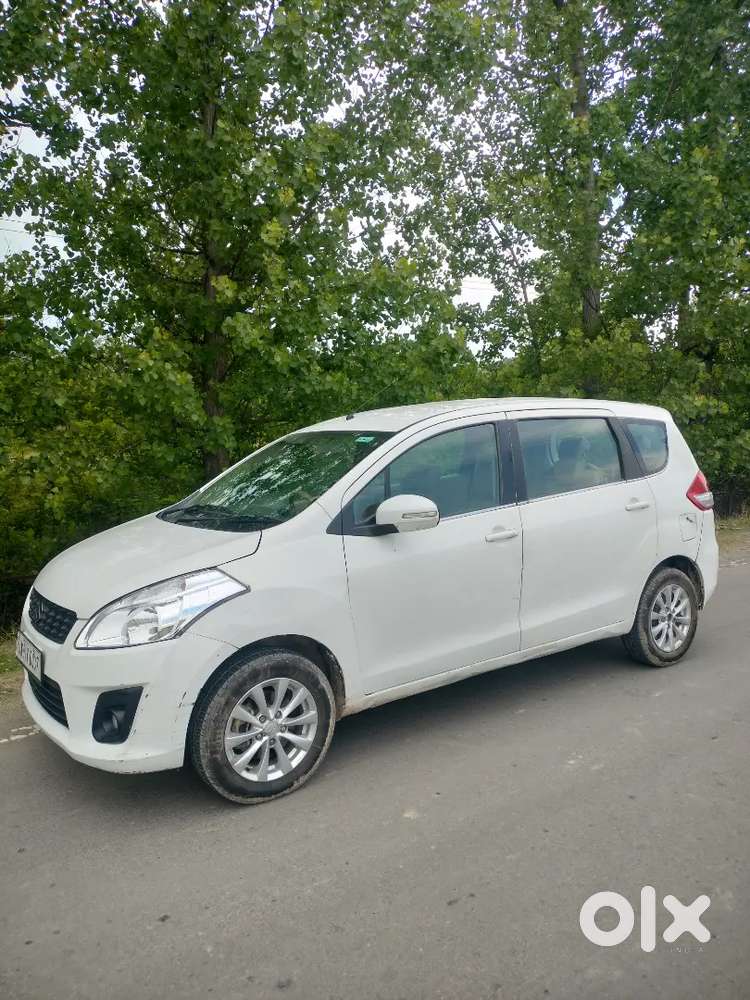 Maruti Suzuki Ertiga 2013 December Diesel Well Maintained