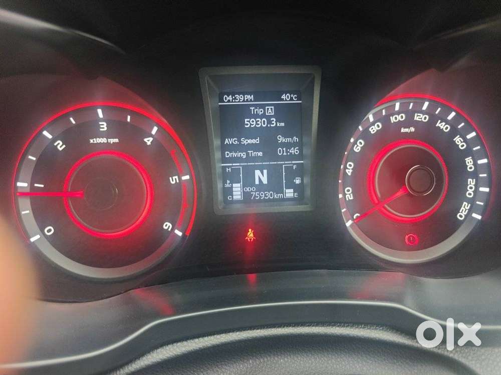 Mahindra Xuv300 W8 (o) 1.5 Diesel Amt, 2023, Diesel