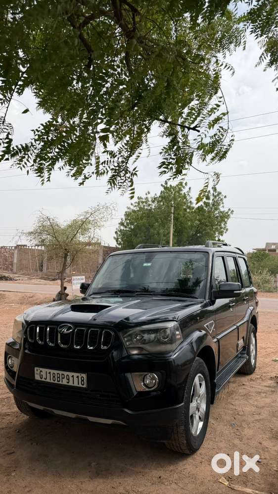 Mahindra Scorpio Classic Diesel 2022