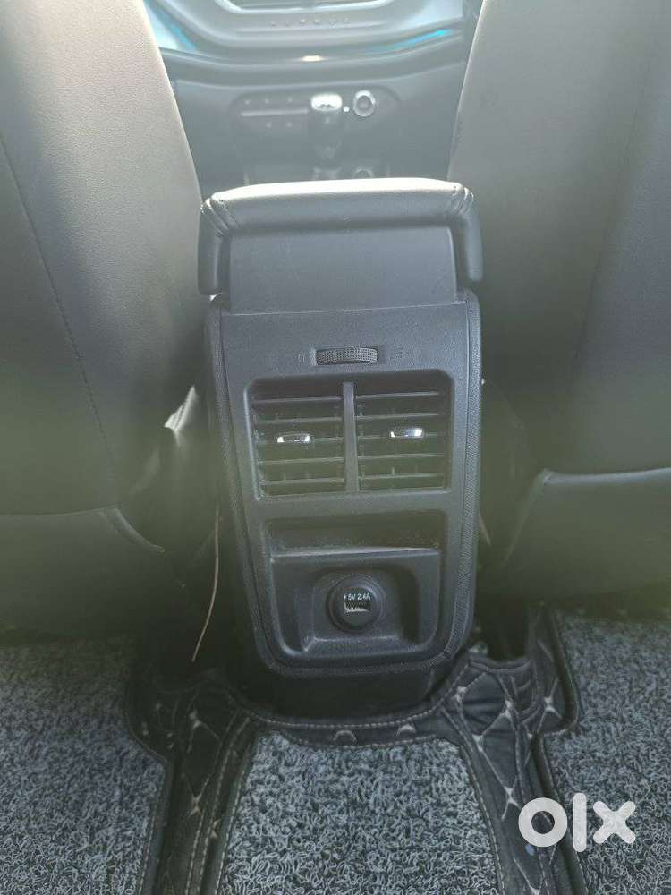 Tata Altroz 1.2 Xz Plus Dark Edition, 2023, Petrol