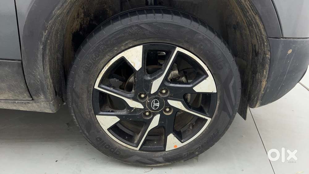 Tata Punch 1.2 Revotron Accomplished Dazzle Pack Amt, 2024, Petrol