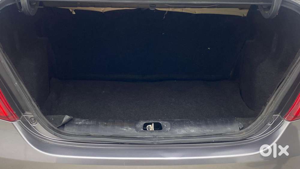 Maruti Suzuki Swift Dzire Vxi 1.2, 2014, Petrol